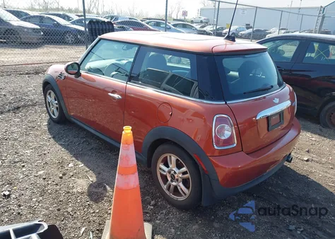 2012 Mini Cooper z USA, uszkodzony, nr VIN WMWSU3C51CT369410